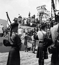 Bagpipers of the Argyll and Sutherland Highlanders on August 29, 1950